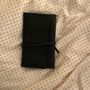 Black leather shiraleah purse